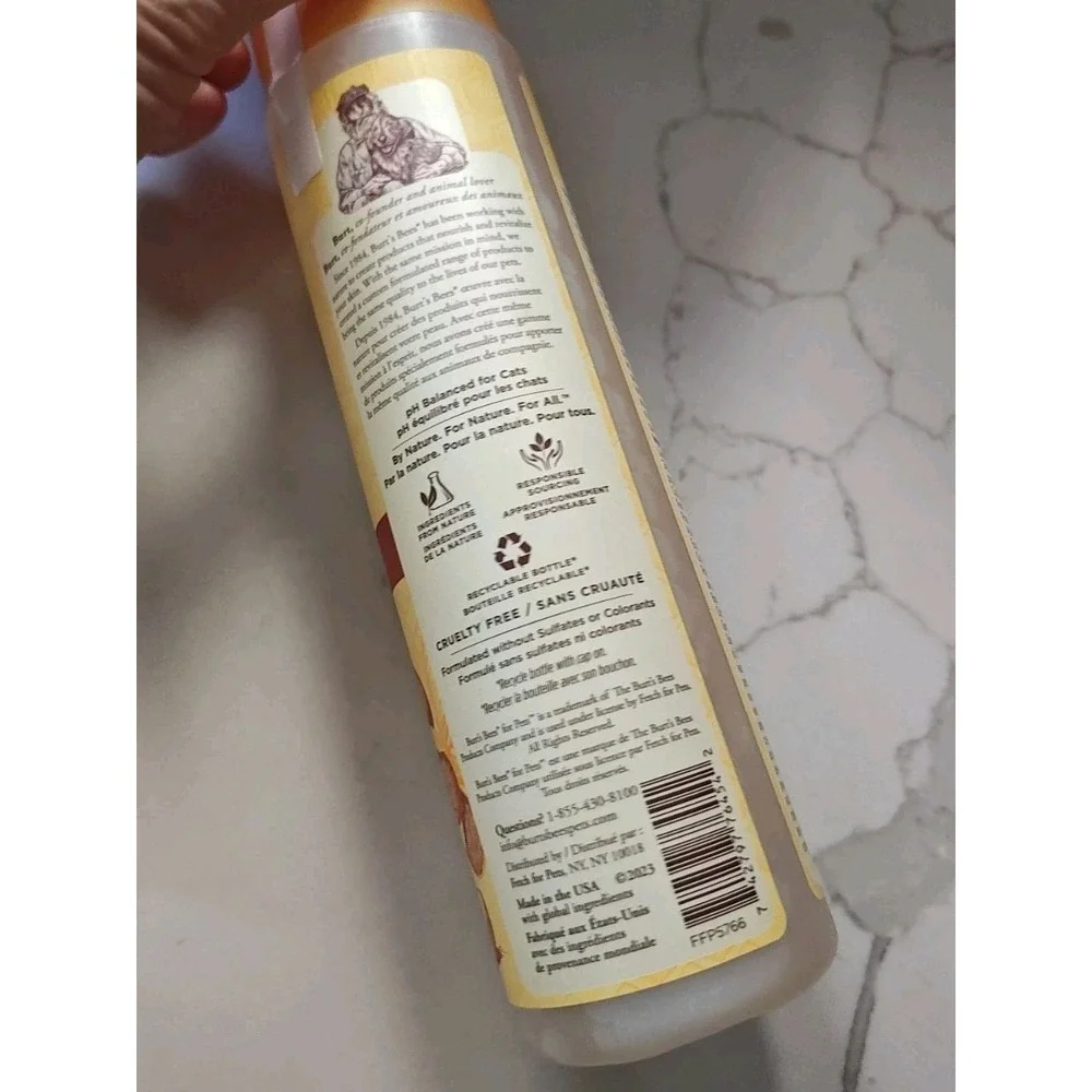 Burt's Bees Hypoallergenic Cat Shampoo‎ Shea Butter & Honey Natural 10 oz. Size